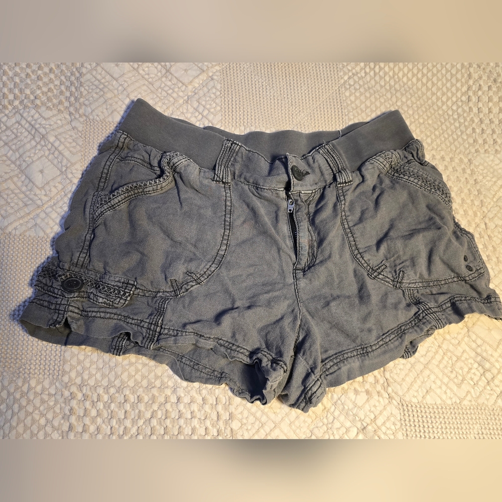 Maurices Juniors Charcoal Gray Lightweight Pocketed 3" Inseam